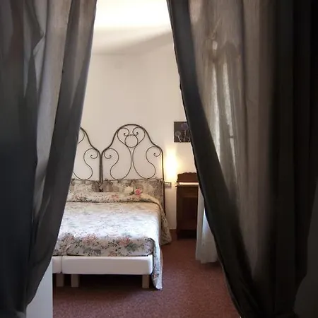 Mariano Hotel Gargnano