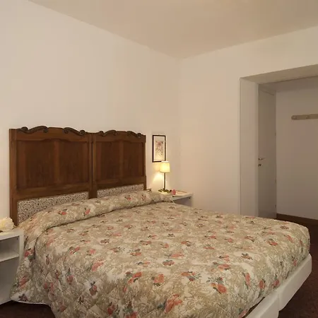 Mariano Hotel 2*